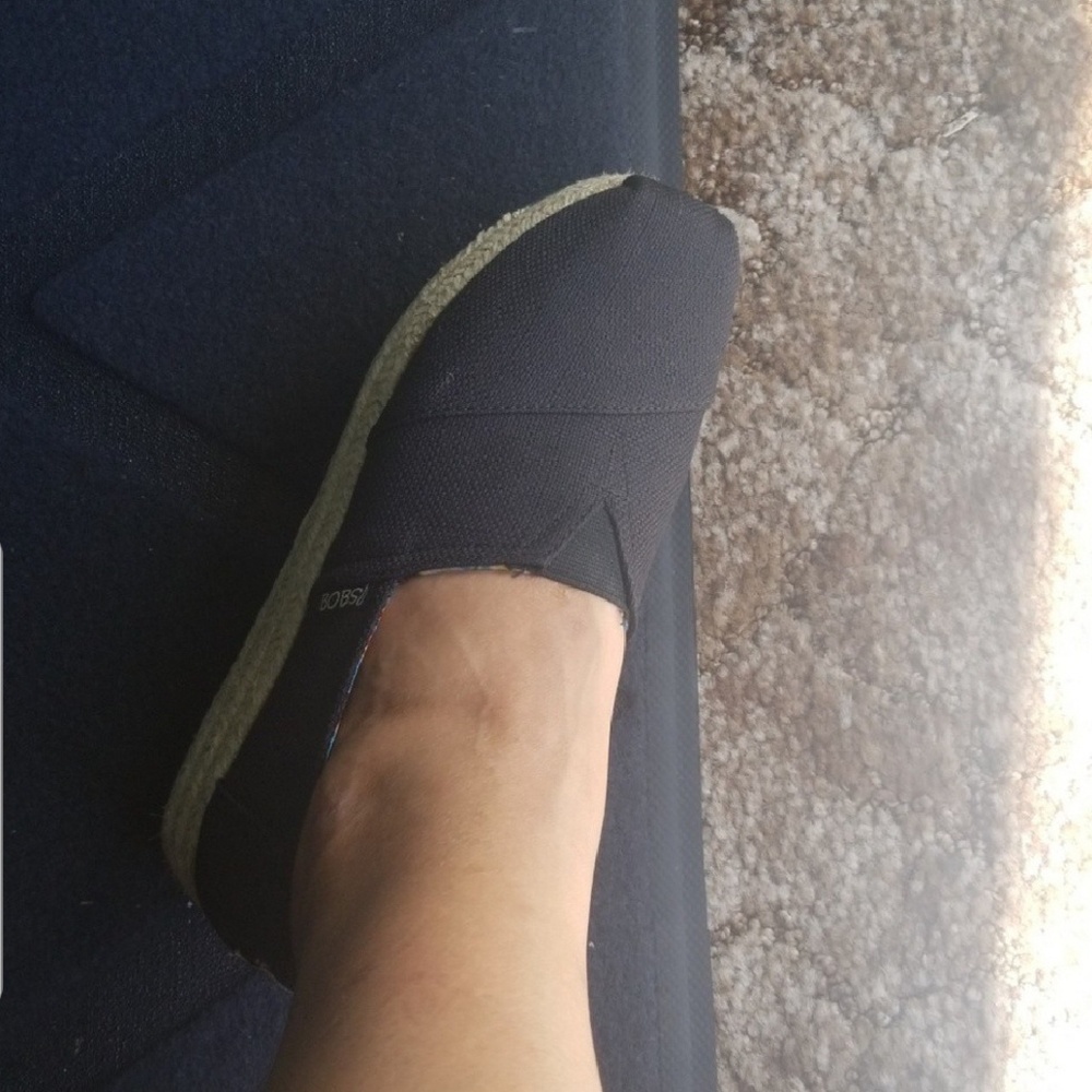 Shoes - Picture 3 of 8